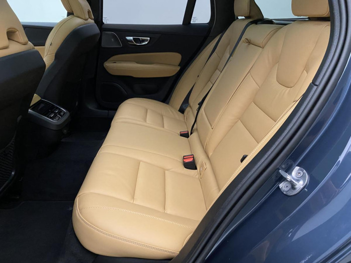 Volvo V60 CC B4 AWD ADVANCED REZERVACE 2.0 CC CC
