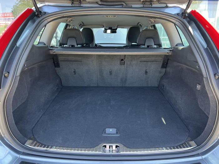 Volvo XC60 D4 AWD MOMENTUM Aut 2.4 d Momentum