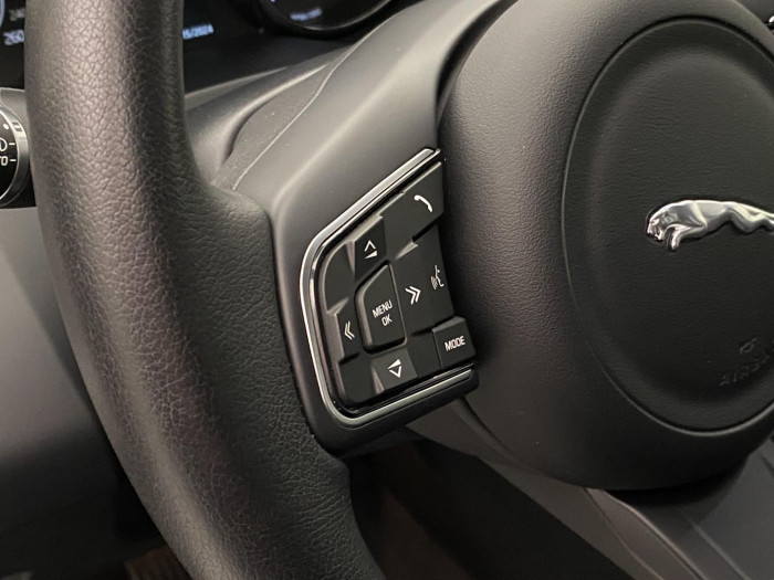 Jaguar E-Pace D150 S AWD AUT REZERVACE 2.0 d