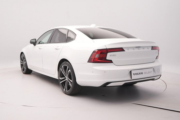 Volvo S90 T8 AWD RECHARGE REZERVACE