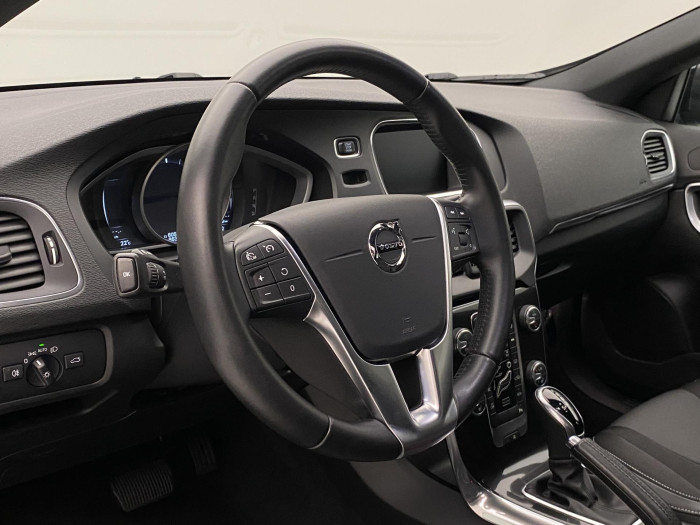 Volvo V40 D2 MOMENTUM AUT 2.0 d Momentum
