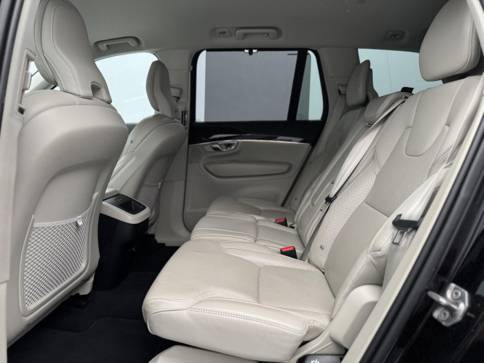 Volvo XC90 D5 AWD INSCRIPTION  CZ 1.maj 2.0 d