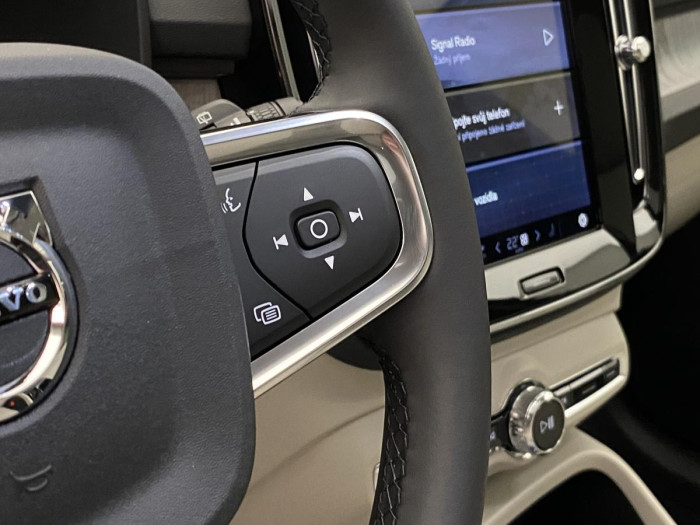 Volvo XC40 B4 AUT DARK ULTRA