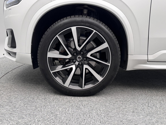 Volvo XC90 B5 AWD DARK PLUS CZ 7 míst