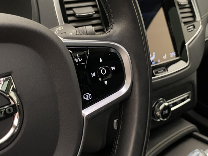 Volvo XC90 B6 AWD INSCRIPTION REZERVACE