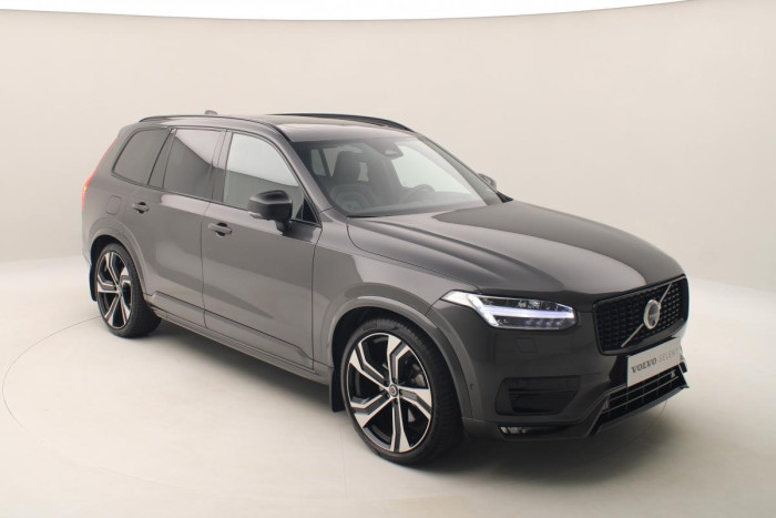 Volvo XC90 B5 AWD ULTIMATE DARK REZERVACE