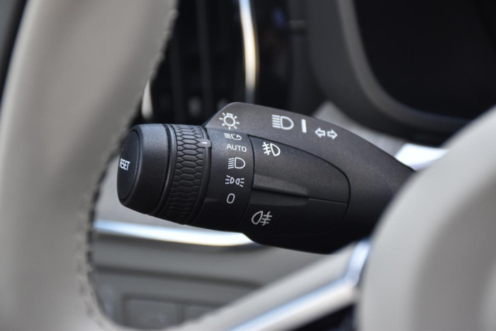Volvo XC60 T8 AWD TWIN ENG. REZERVACE