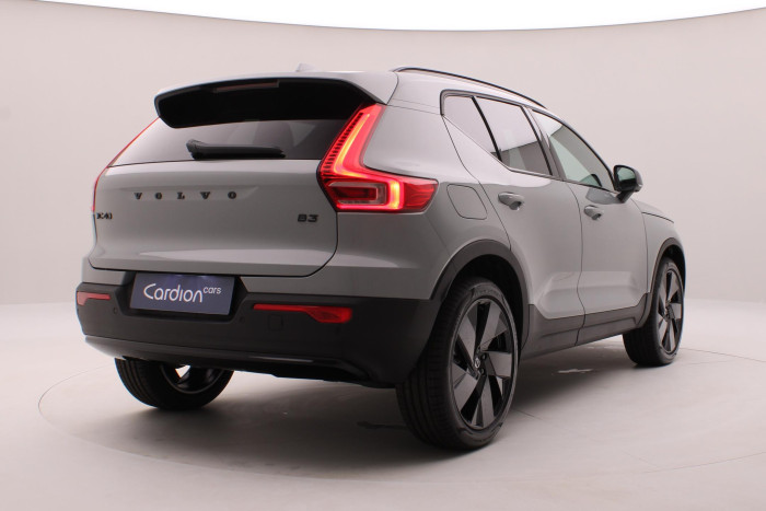 Volvo XC40 B3 AUT PLUS BLACK EDITION
