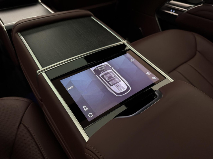 Land Rover Range Rover P530 AUTOBIOGRAPHY REZERVACE