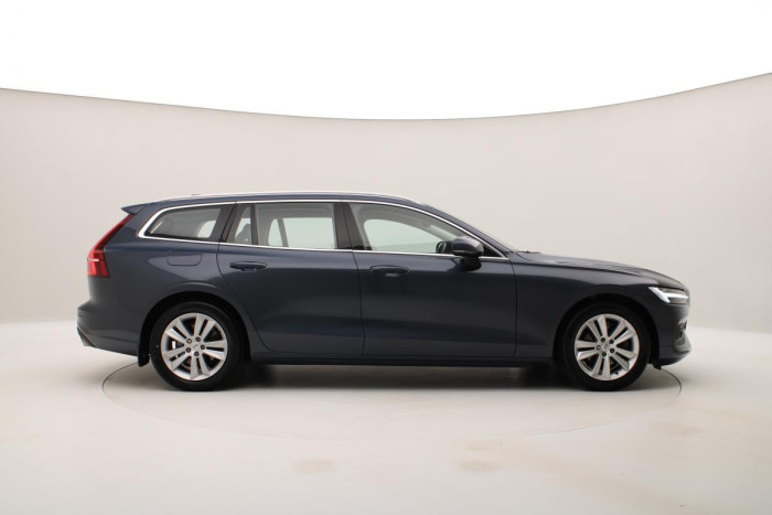 Volvo V60 B4 MOMENTUM REZERVACE 2.0 Momentum