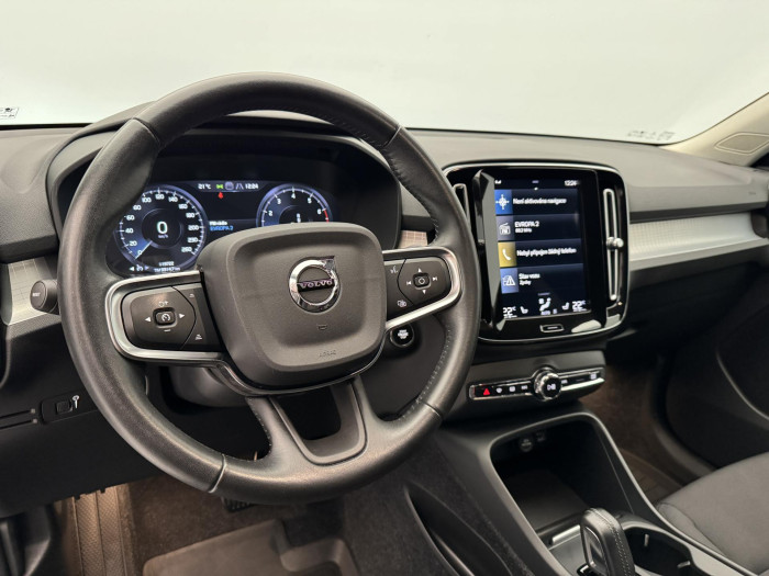 Volvo XC40 B4 MOMENTUM AUT CZ 2.0 Momentum