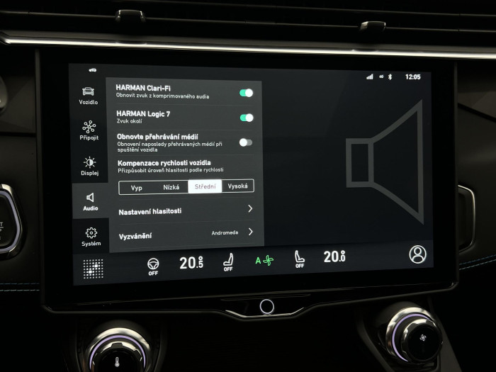 Lynk & Co 01 PHEV DCT AUT 1.maj.