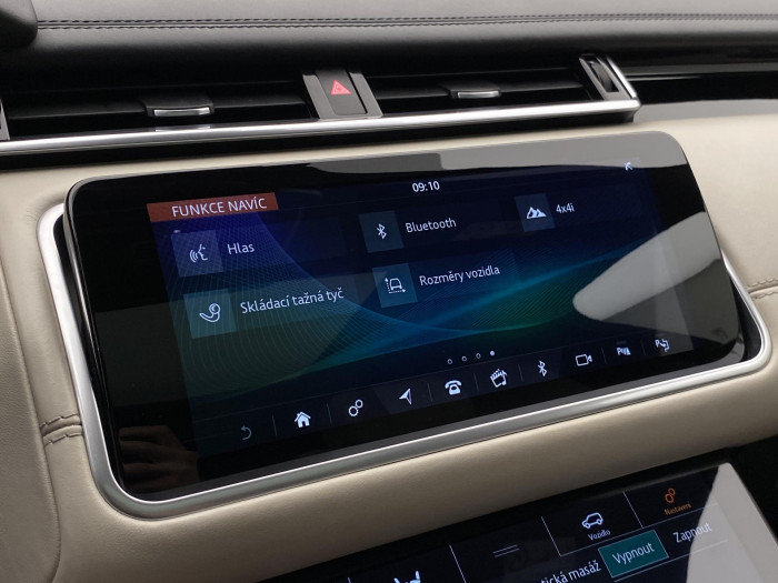 Land Rover Range Rover Velar D275 R-DYNAMIC AWD REZERVACE 3.0 d Dynamic