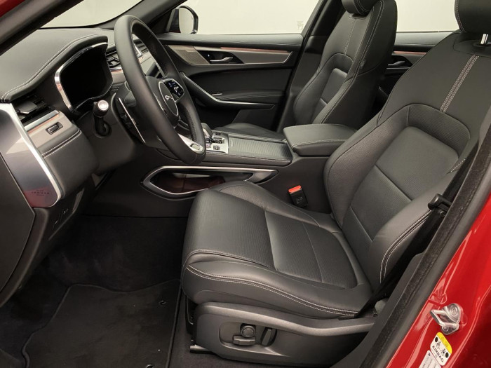 Jaguar F-Pace D300 R-DYNAMIC SE AWD AUT 3.0 d Dynamic SE