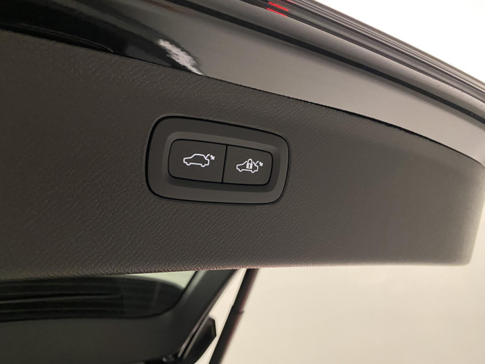 Volvo XC90 T8 AWD RECHARGE BRIGHT PLUS 7m