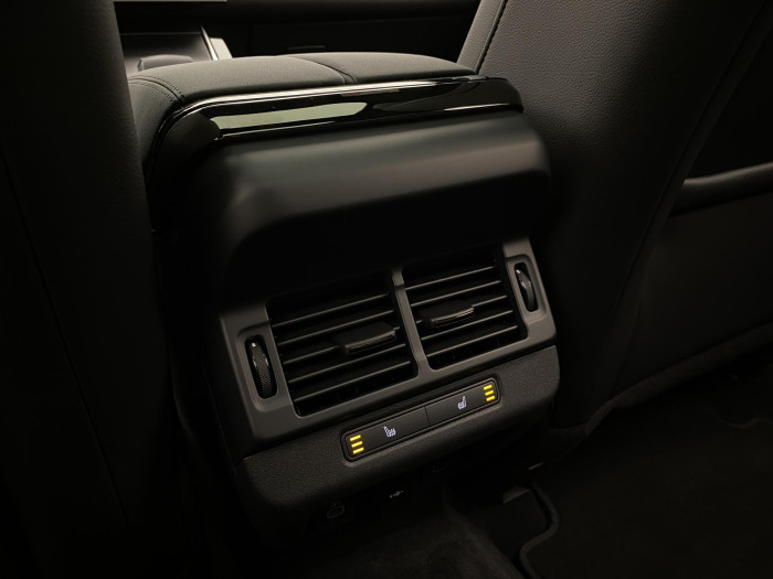 Land Rover Range Rover Evoque D165 R-DYNAMIC SE  AWD AUT 2.0 d Dynamic SE