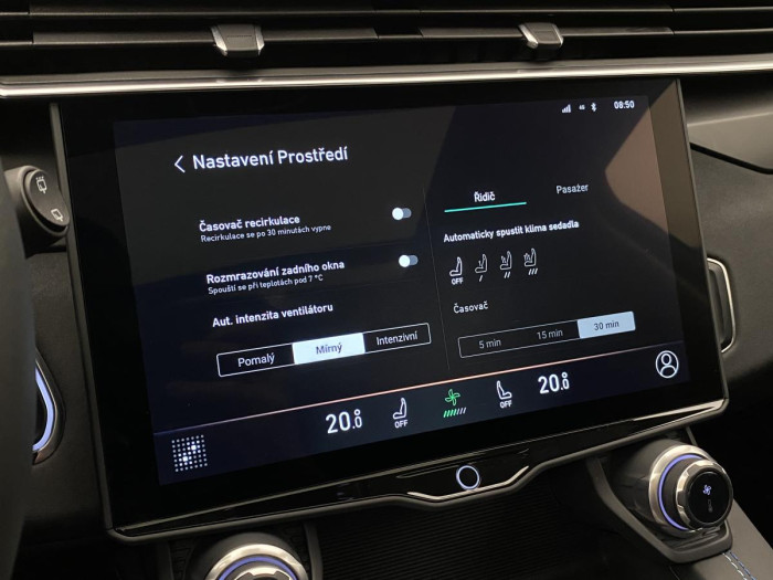 Lynk & Co 01 PHEV DCT AUT 1.maj. REZERVACE