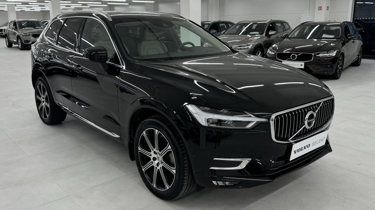 Volvo XC60 B5 AWD INSCRIPTION REZERVACE