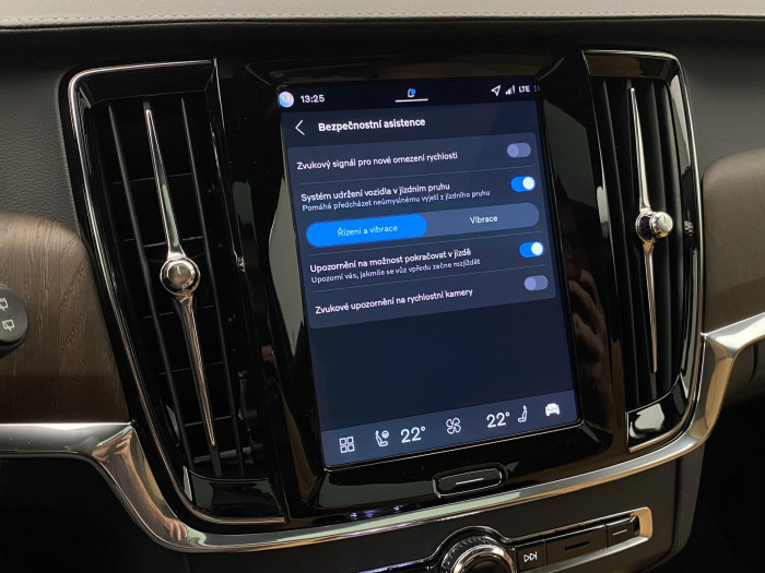 Volvo V90 T8 AWD Plug-in BRIGHT ULTRA