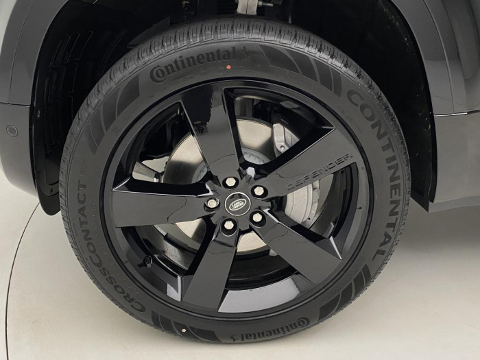 Land Rover Defender 110 D300 X-DYNAMIC HSE AWD AUT 3.0 d Dynamic