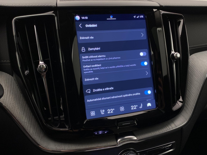 Volvo XC60 T8 AWD PLUG-IN DARK ULTRA CZ