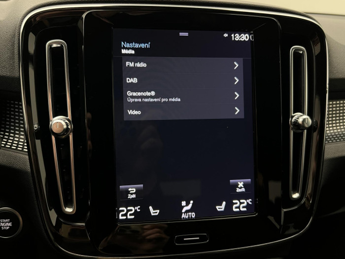 Volvo XC40 T5 RECHARGE R-DESIGN AUT
