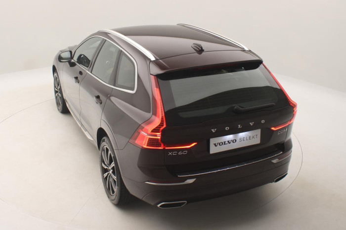 Volvo XC60 D5 AWD INSCRIPTION REZERVACE 2.0 d