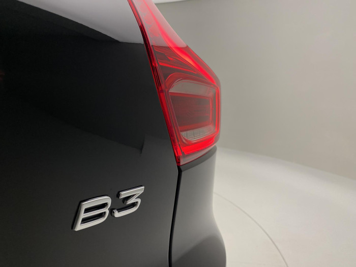 Volvo XC40 B3 AUT DARK PLUS
