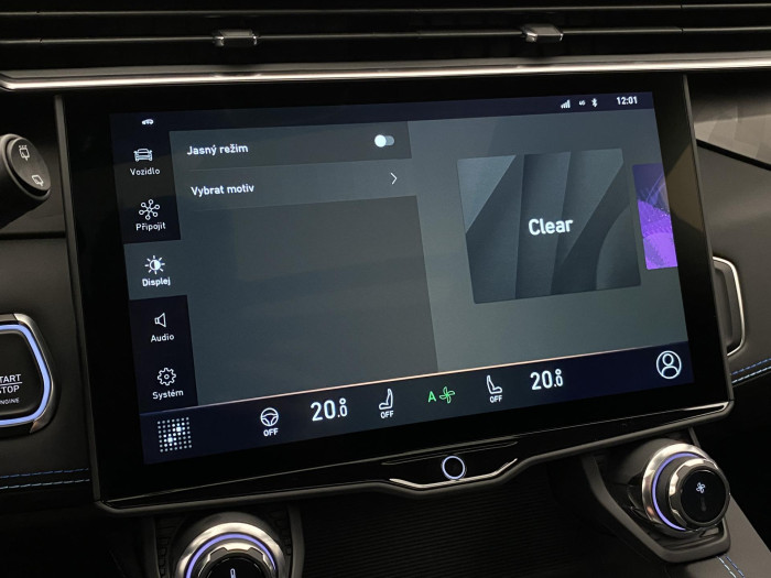 Lynk & Co 01 PHEV DCT AUT 1.maj