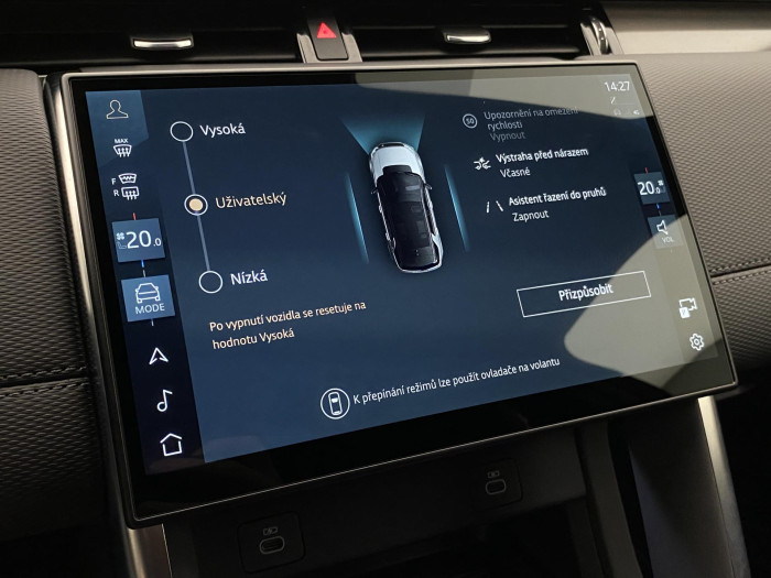 Land Rover Discovery Sport D200 DYNAMIC SE AWD AUT CZ 2.0 d Dynamic SE