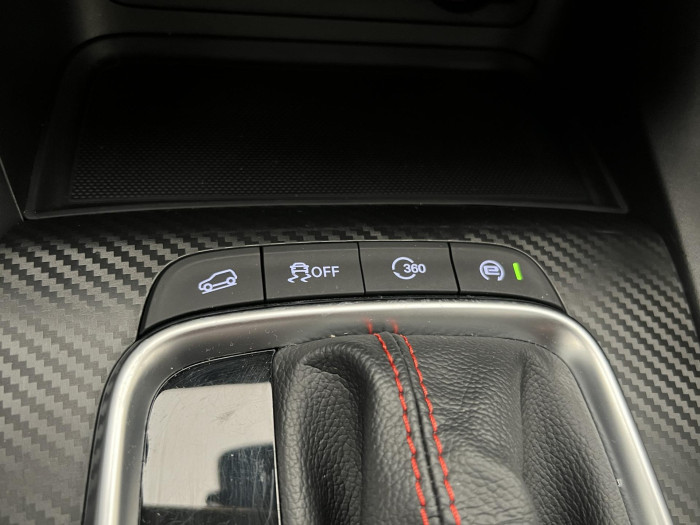 MG ZS 1.0T EXCLUSIVE AUT CZ 1.maj. 1.0 Exclusive