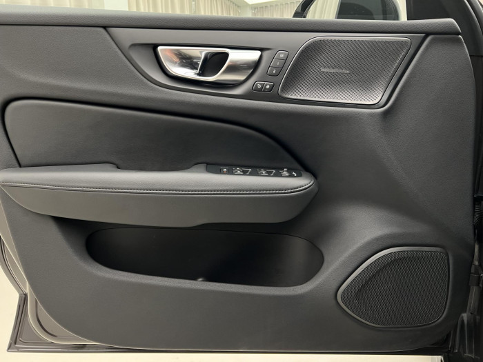 Volvo V60 CC B5 AWD PLUS BRIGHT AUT