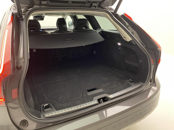 Volvo V90 CC B5 AWD MOMENTUM AUT CZ 2.0 CC CC Momentum