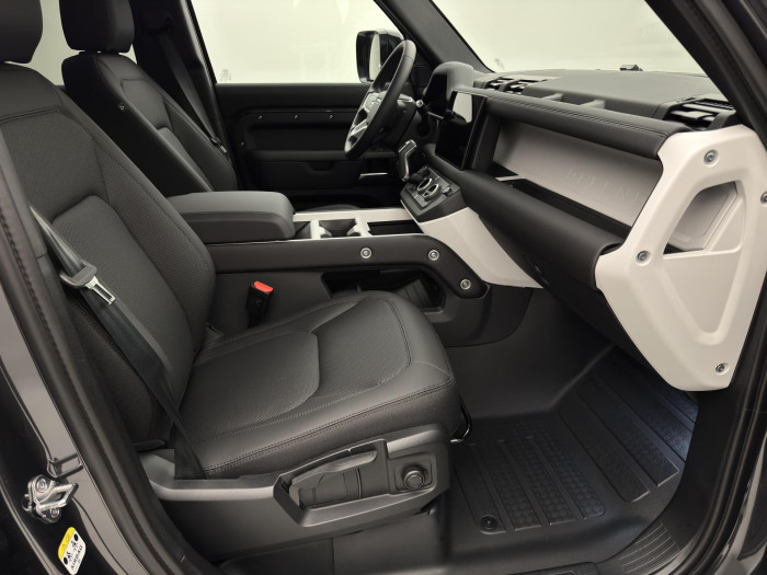 Land Rover Defender 110 D200 S AWD AUT 3.0 d