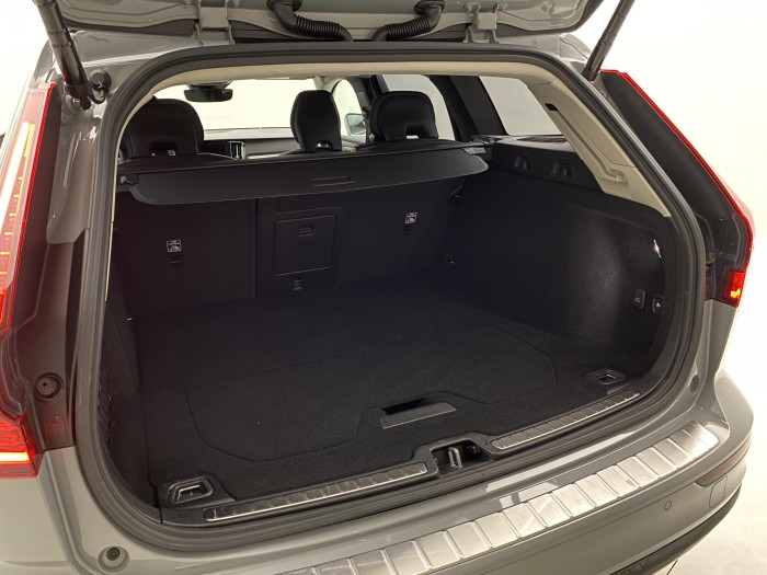 Volvo V60 CC B5 AWD PLUS AUT 1.maj