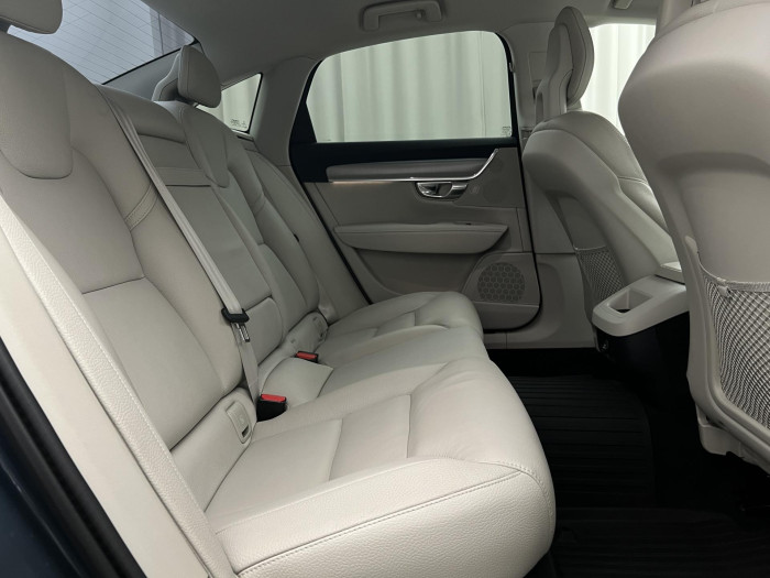 Volvo S90 D4 AWD MOMENTUM AUT CZ 2.0 d Momentum