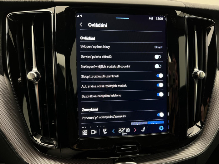 Volvo XC60 B5 AWD R-DESIGN AUT