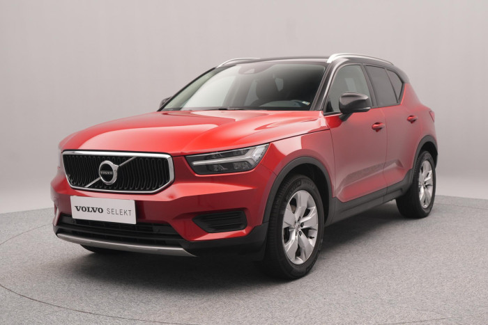 Volvo XC40 T3 MOMENTUM CZ 1. maj. 1.5 Momentum