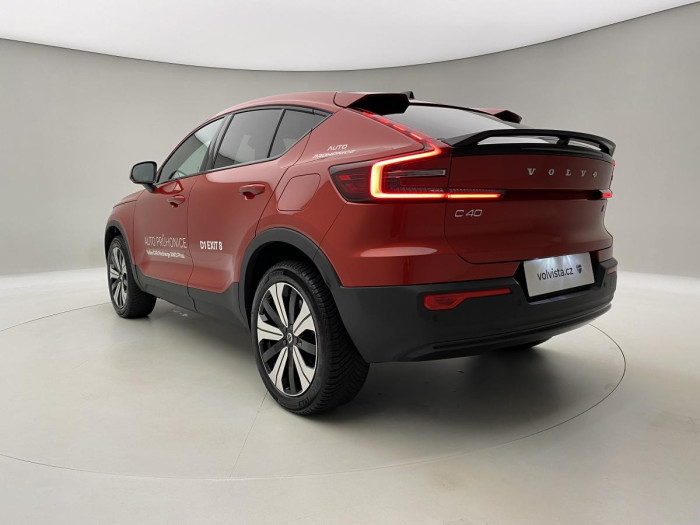 Volvo C40 PURE ELECTRIC TWIN ENGINE PLUS Plus