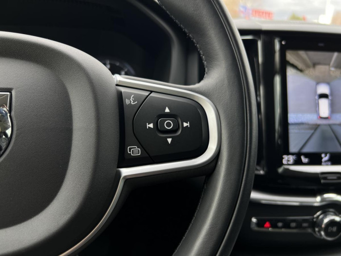 Volvo XC60 B4 MOMENTUM Aut 2.0 Momentum