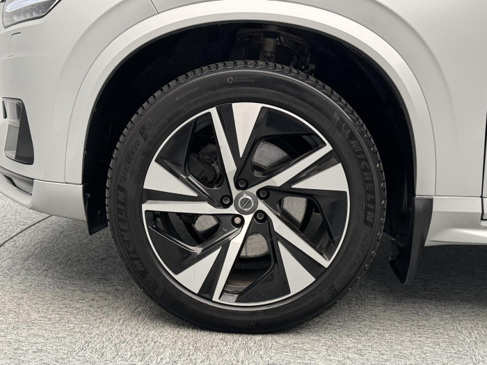 Volvo XC90 B5 AWD R-Design AUT REZERVACE