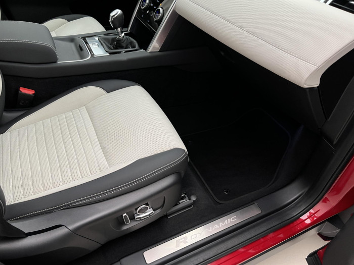 Land Rover Discovery Sport D165 R-DYNAMIC SE CZ APPROVED 2.0 d Dynamic SE