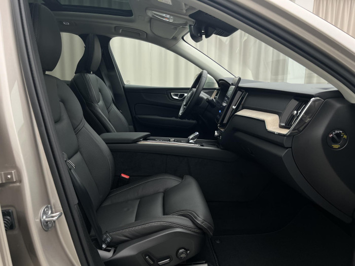 Volvo XC60 T6 AWD RECHARGE BRIGHT ULTRA