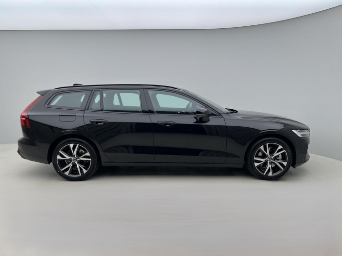 Volvo V60 B4 AUT DARK PLUS