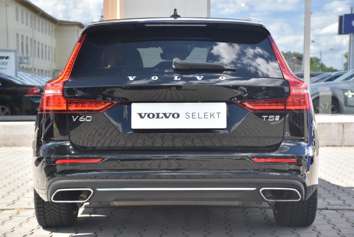 Volvo V60 T5 INSCRIPTION AUT 1.Maj. CZ