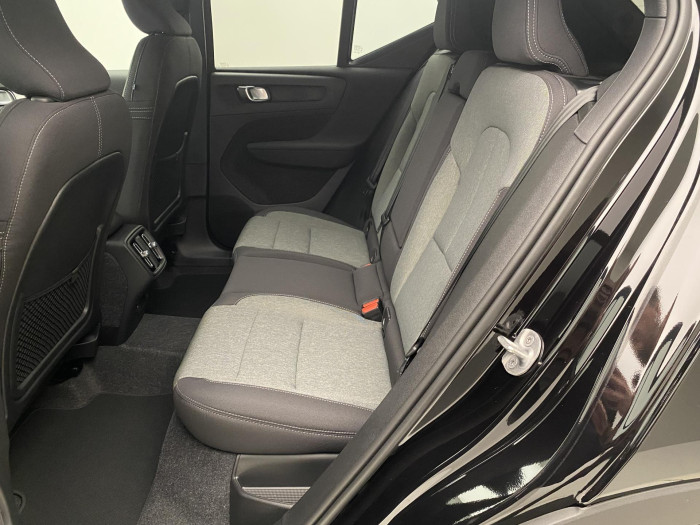 Volvo XC40 B3 AUT PLUS BLACK EDITION