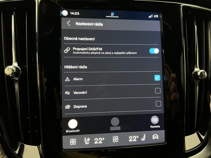 Volvo V60 B4 DARK PLUS