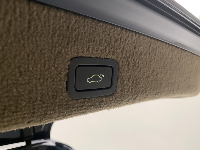 Volvo XC70 D5 AWD SUMMUM AUT CZ 2.4 d Summum