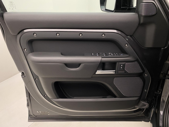 Land Rover Defender 110 P525 V8 CARPATHIAN EDITION 5.0 V8 Edition