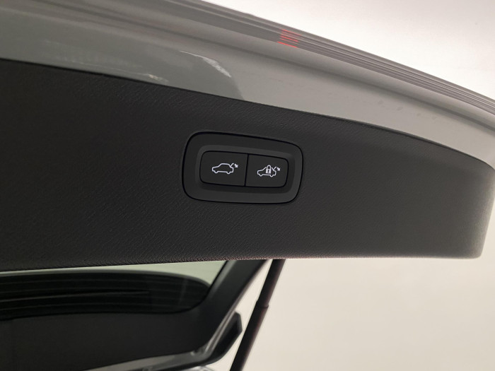 Volvo XC90 T8 AWD RECHARGE BRIGHT PLUS 7m